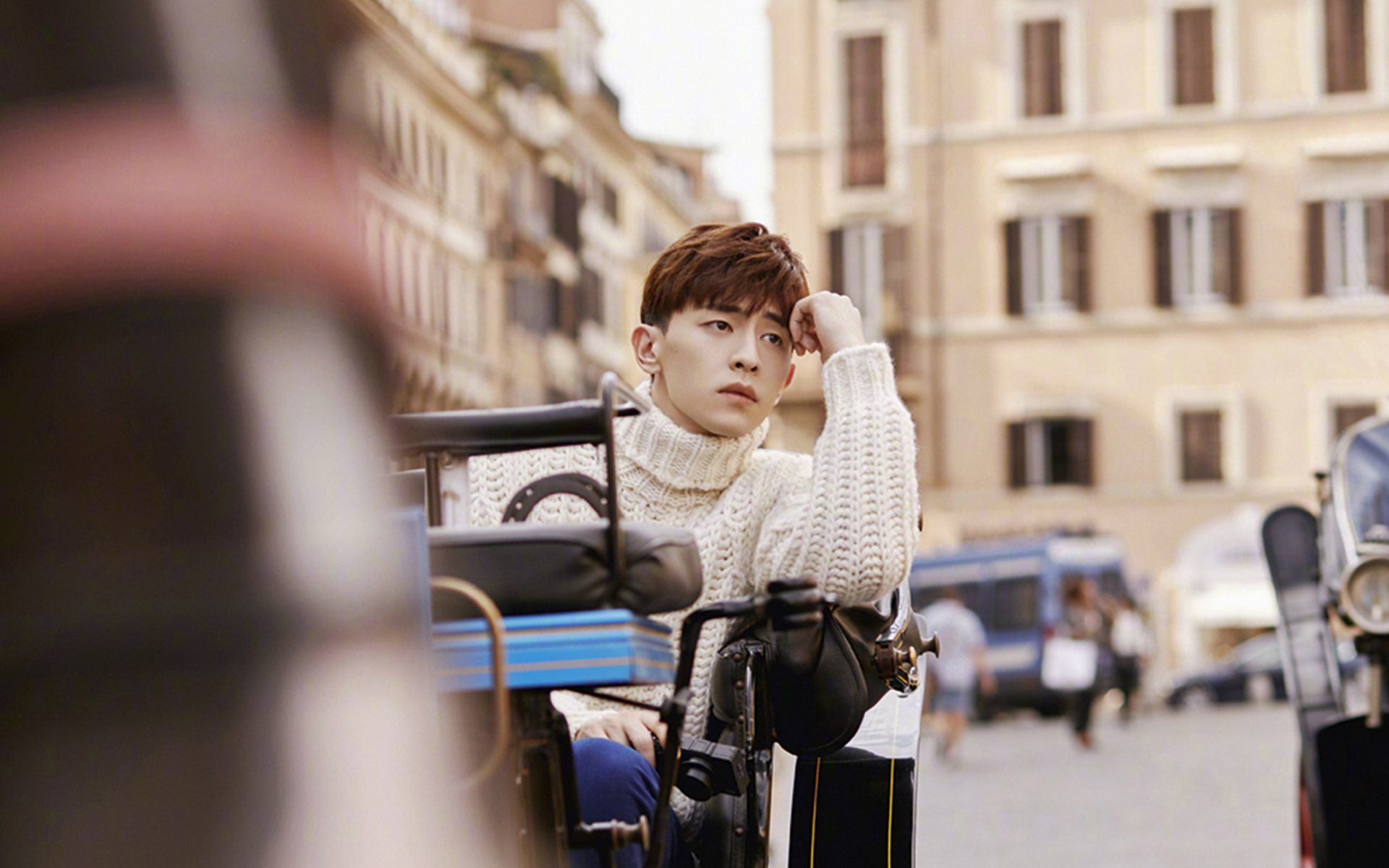 日本队比赛节奏快,战术执行力强,日本队的比赛